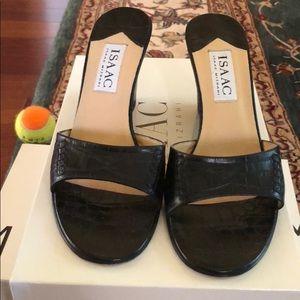 Issac Mizrahi wedge sandal